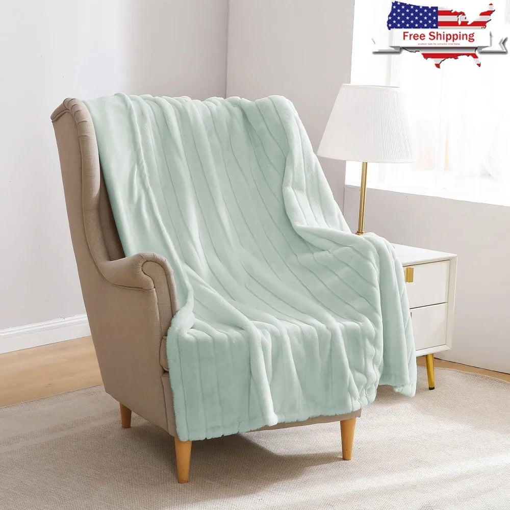 Luxury Soft Faux Fur Throw Blanket Reversible Micromink Adult Teen Bedding Suitable Couch or Bed Cozy Comfort Machine Washable