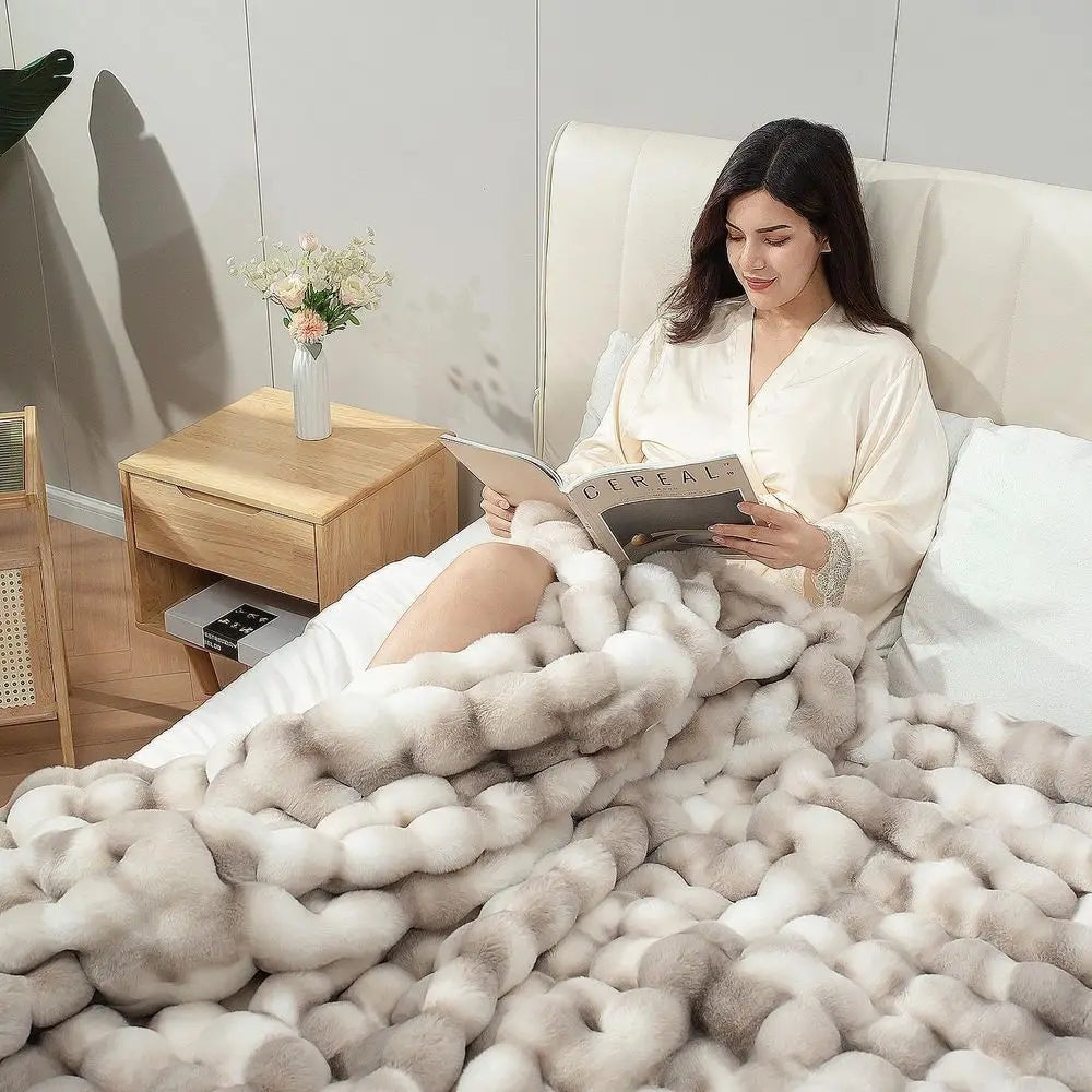 Luxury 1000GSM Oversized Plush Rabbit Faux Fur Blanket, Soft Cozy Throw for Couch, Bed, Living Room - Brown White, 60x80